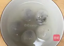 Illustration of making homemade glutinous rice balls 5