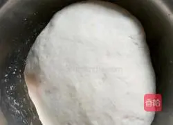 Illustration of how to make rotten meat and cowpea buns 2