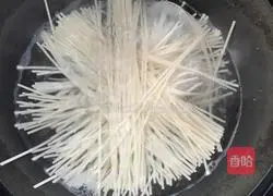 Illustration of how to make soybean paste noodles 3