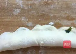 Dumpling wrapper flower rolls Illustration of how to do it 5