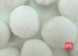 Illustration of how to make glutinous rice dumplings 2