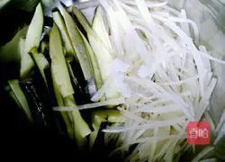 Illustration of how to make white radish soft cake 1 