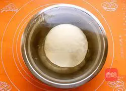 Illustration of how to make eggplant and meat buns 3