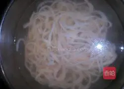 Illustration of how to make tomato and egg fried noodles 8