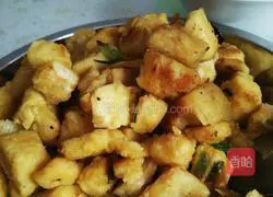 Illustration of how to make golden steamed buns 9