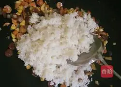 Colorful fried rice recipe illustration 7