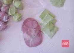 Illustration of how to make rose steamed buns 10