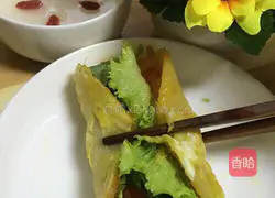 Hot noodle cake.Illustration of how to make it 14