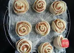 Illustration of how to make rose dumplings 8