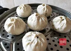 Illustration of how to make fennel stuffed buns 8