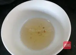 Illustration of how to make glutinous rice balls with peanut filling 2