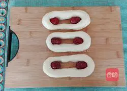 Illustration of how to make jujube steamed buns 7