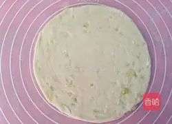 Illustration of how to make crispy egg-filled cake 6