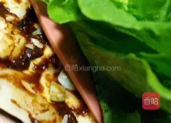 Illustration of how to make crispy egg-filled pancakes 14