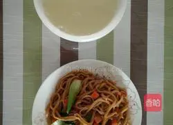 Illustration of how to make noodles with oyster sauce and tomato sauce 10