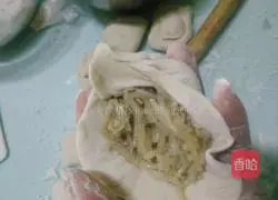 Illustration of how to make 12 buns (stuffed with radish and vermicelli) 11