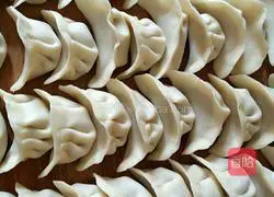 Illustration of how to make dumplings 11