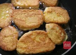 Illustration of how to make fried old noodle steamed buns 5