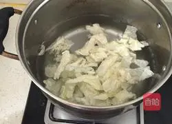 Illustration of how to make salty noodles 3