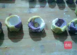 Illustration of how to make steamed three-color glazed glutinous rice balls 10