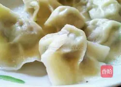 Illustration of how to make pork and cabbage dumpling stuffing 22