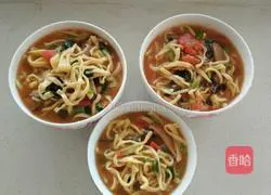 Illustration of how to make chewy egg noodles 7