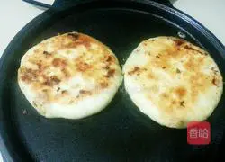 Illustration of how to make crispy meat pot pie 19