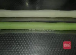 Illustration of how to make lotus root and meat dumplings 5