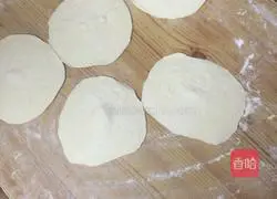 Illustration of how to make meat buns 2