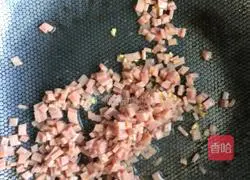 Illustration of how to make curry egg fried rice 4