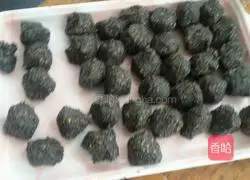 Illustration of how to make glutinous rice balls stuffing 6