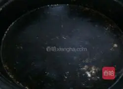 Pictures of making pancakes 3