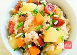 Illustration of how to make braised rice with potatoes, mushrooms and sausages 8