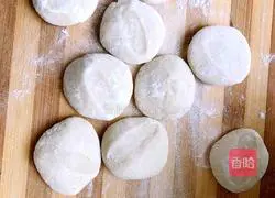 Hot Illustration of making pancakes 3