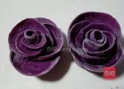 Illustration of how to make rose steamed buns 8