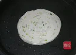 Illustration of how to make hand-torn biscuits 8