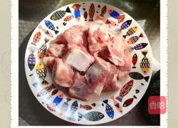 Illustration of how to make braised pork ribs with rice 1