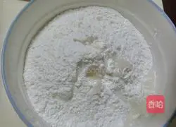 Illustration of how to make salty glutinous rice balls 4