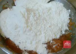 Illustration of how to make crispy pumpkin cake 3