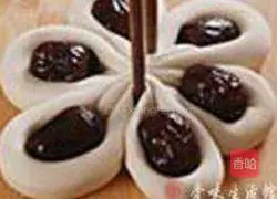 Illustration of how to make red date steamed buns 5