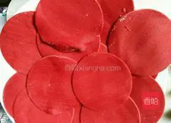 Illustration of how to make dumplings stuffed with pork and winter melon 1