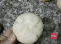 Illustration of how to make milk and sweet potato blossom steamed buns 14