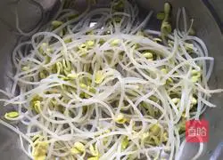 Appetizing spicy noodles recipe 3