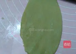 Illustration of how to make rose flower cake 12