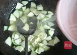 Zucchini noodle soup recipe 3