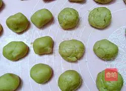 Illustration of how to make meat floss cake 6