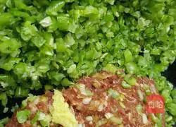 Illustration of how to make kidney bean and pork buns 2