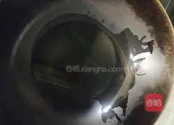 Illustration of how to make shrimp and egg fried rice 7