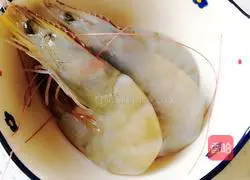 Nanyang Pineapple Boat Fried Rice Recipe Illustration 1