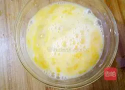 Illustration of how to make spicy cabbage and pork belly fried rice 4